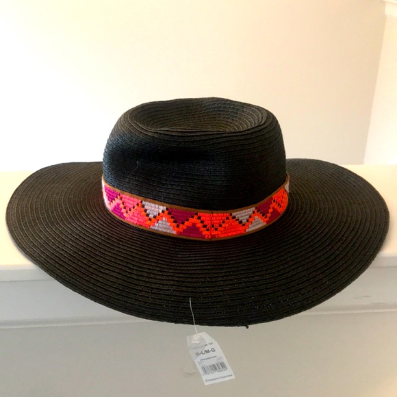 Time and Tru Accessories - Aztec band floppy straw hat - NWT 👒
